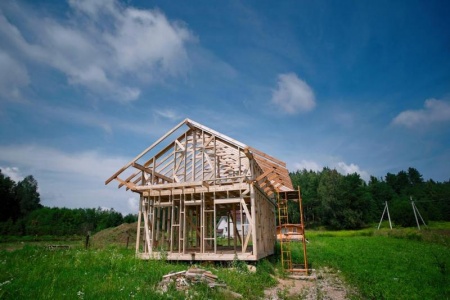 Construction d'une maison en bois &agrave; Droue-sur-Drouette, quelles &eacute;tapes suivre ?